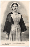 CPA 56 - SAINTE ANNE D'AURAY (Morbihan) - 44. Jeune Fille De Ste-Anne-d'Auray - Ed. Artaud Et Nozais - Sainte Anne D'Auray