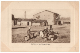 CPA ALGERIE - BATNA - Au Village Nègre (animée) - Batna