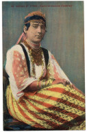 CPA ALGERIE - Scènes Et Types - 89. Fatma En Costume D'intérieur - Szenen