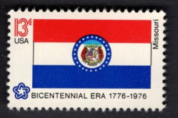 206111920 1976 SCOTT 1656 (XX)  POSTFRIS MINT NEVER HINGED - American Bicentennial FLAG OF MISSOURI - Nuevos