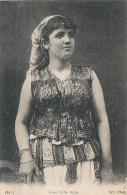 AY 500 /    CPA    TUNISIE-    JEUNE FILLE JUIVE - Tunisia