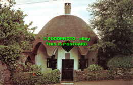 R517569 Lyme Regis. Umbrella Cottage. Postcard - Welt