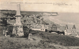 FRANCE - Arromanches - Vue Sur Le Monument Commémoratif Du Centenaire Du Combat Naval - Animé - Carte Postale Ancienne - Arromanches