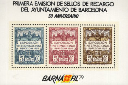 720787 MNH ESPAÑA Hojas Recuerdo 1979 50 ANIVERSARO EMISION DE SELLOS DE RECARGO DEL AYUNTAMIENTO DE BARCELONA - Neufs