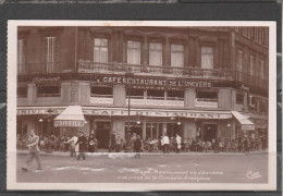 75001 - PARIS - Café Restaurant De L' Univers Vue Prise De La Comédie Française - Cafés, Hotels, Restaurants