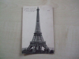 Carte Postale Ancienne PARIS La Tour Eiffel - Eiffelturm