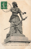 FRANCE - Beauvais - Vue Sur La Statue De Jeanne Hachette Par Vital Dubray - Carte Postale Ancienne - Beauvais