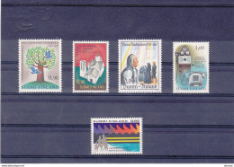FINLANDE 1977  Yvert 774 + 776 +777 +778 + 779 + 785 NEUF** MNH Cote : 6 Euros - Unused Stamps