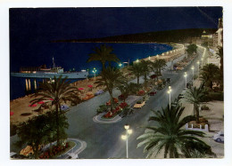 Nice - Le Gallus Et La Promenade Des Anglais La Nuit - Cartas Panorámicas