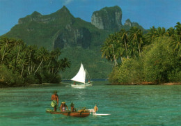 CPM - BORA-BORA - Bateaux  ... Edition E.Christian - Frans-Polynesië