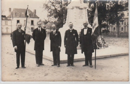 CHATEAU DU LOIR : LOT DE DEUX CARTES PHOTOS - Cérémonie Devant Le Monument Aux Morts - Très Bon état - Other & Unclassified