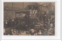 EVREUX : Carte Photo D'un Char Pendant La Fête Vers 1910 - Très Bon état - Evreux