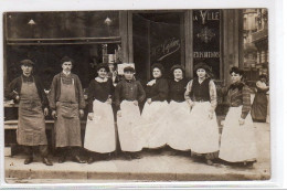 PARIS : Carte Photo De La Maison Laplace Au 26 Rue Rochechouard Vers 1910 - Très Bon état - Paris (09)