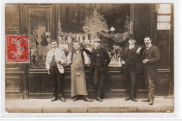 PARIS : Carte Photo D'un Café Vers 1910 - Bon état (un Coin Plié) - District 03