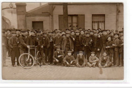 IVRY SUR SEINE : Carte Photo De La Sortie Des Ouvriers De L'entreprise LEMOINE - Très Bon état - Ivry Sur Seine