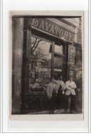 PARIS : Carte Photo Du Coiffeur  EDOUARD Au 100 Avenue De Clichy Vers 1910 - Bon état (un Peu Courte) - Distrito: 17