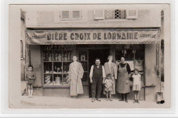 JOIGNY : Carte Photo D'une épicerie (pub Bière Croix De Lorraine) - Très Bon état - Joigny