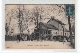 NERONDES - Vue De La Gare (L'Autobus) - Très Bon état - Nérondes