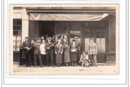 PARIS 17 : Carte Photo Du Bar De L'Epoque Au 7 Bis Rue Du Débarcadère (serveur Asiatique) - Très Bon état - Distrito: 17