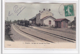 CHABRIS : La Gare Et L'arrivée D'un Train (GARE) - Etat - Autres & Non Classés