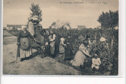 Les Vendanges D'HYERES - L'arrivée Aux Vignes - Très Bon état - Hyeres