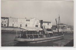 Ile De Ré : SAINT MARTIN DE RE : Carte Photo D'un Bateau  - Vers 1920-30 - Très Bon état - Saint-Martin-de-Ré