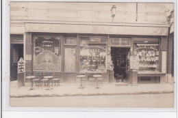 LE VESINET : Carte Photo Du Tabac - Café - Vendeur De Cartes Postales PLOCQUE Au 7 Rue De L'église - Bon état (passée) - Le Vésinet