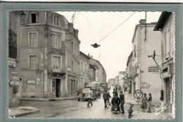 CPSM Dentelée (16) RUFFEC - Aspect Du Carrefour Central, Route Paris-Bordeaux En 1959 - Ruffec