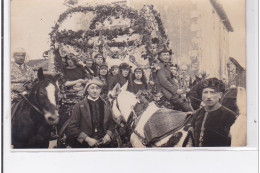 Environs De POITIERS : Carte Photo D'une Fête (Photo RAYMOND) - Très Bon état - Autres & Non Classés