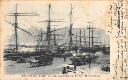 CPA / AFRIQUE DU SUD / THE DOCKS / CAPE TOWN / LOOKING TO TABLE MOUNTAIN - Zuid-Afrika