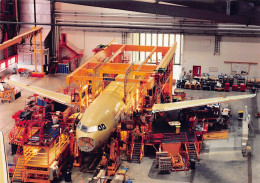 Airbus - First Airbus Industrie A319 Receives Its Wings - +/- 180 X 130 Mm. - Photo Presse Originale - Aviation