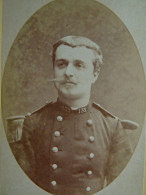 Photo CDV Borderia à Reims   Portrait Militaire S/Lieutenant 132e Infanterie  Belle Moustache CA 1875-80  - L679A - Anciennes (Av. 1900)