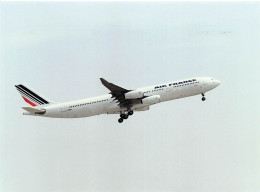 Airbus A340-300 In Air France Colours - +/- 180 X 130 Mm. - Photo Presse Originale - Aviation