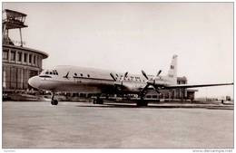 AVIATION CIVILE ~ 1960 - QUADRIMOTEUR à HÉLICES - ILYUSHIN IL 18 - TAROM - AÉROPORT De BUCAREST - BANEASA AIRPORT (an619 - 1946-....: Moderne