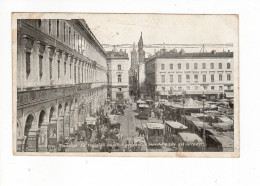 31 TOULOUSE, La Place Du Capitole Pendant Le Marché. - Toulouse