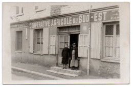 Devanture De La Coopérative Agricole Du Sud-Est. Carte Photo Animée Non Située - Tiendas