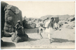 EGYPTE CPA Non écrite * ASSUAN Granit Quarries / ASSOUAN Carrières De Granit ( Animée Homme Costume âne ) - Aswan