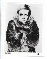 C6210/ Twiggy  Mode Pressefoto Foto 21,5 X 17 Cm  Ca. 1968 - Sin Clasificación