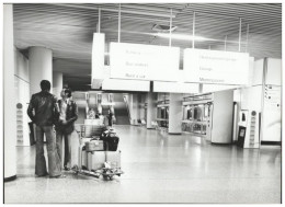 C5568/ Flughafen Frankfurt Wandelhalle  Foto 21 X 15 Cm 70er Jahre - Altri & Non Classificati