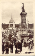 CPA - SAINT-ANNE D'AURAY - LA FONTAINE ET LE MONUMENT AUX MORTS - Sainte Anne D'Auray