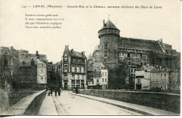 CPA - LAVAL - GRANDE-RUE ET CHATEAU - Laval