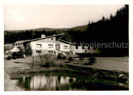 73852702 Zwiesel  Niederbayern Ortspartie Am Waldrand Teich  - Zwiesel