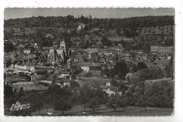 Aumale (76) : Vue Panoramique Du Quartier De L'église En 1955 PF. - Aumale