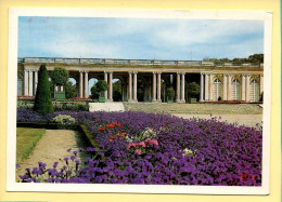 78. VERSAILLES – Le Grand Trianon / Péristyle Vu Des Jardins / Colonnes En Marbre Rouge - Versailles (Kasteel)