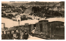 Epinal - Tout Le Monde Descend (gare Et Vue Générale) - Epinal