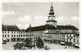 73851415 Kremsier Kromeriz Czechia Stadtzentrum Brunnen  - Tschechische Republik