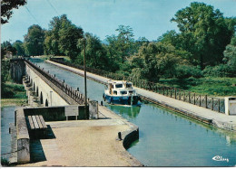 71. DIGOIN. PONT AQUEDUC SUR LA LOIRE. BATEAU DE PLAISANCE. 1986. - Digoin