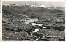 13528288 Gruyeres FR Lac De Gruyere Et Les Alpes Vue Aérienne Gruyeres FR - Autres & Non Classés