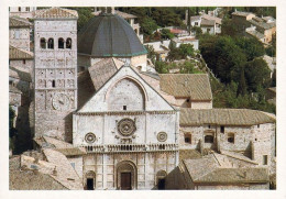 1 AK Italien * Die Kathedrale Von Assisi (Kathedrale San Rufino) - Erb. Im 13. Jh. - Seit 2000 Weltkulturerbe Der UNESCO - Autres & Non Classés
