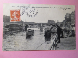 ALFORTVILLE, VAL DE MARNE, LES BATEAUX PARISIENS ET LE PONT DU CHAMIN DE FER, CPA - Alfortville